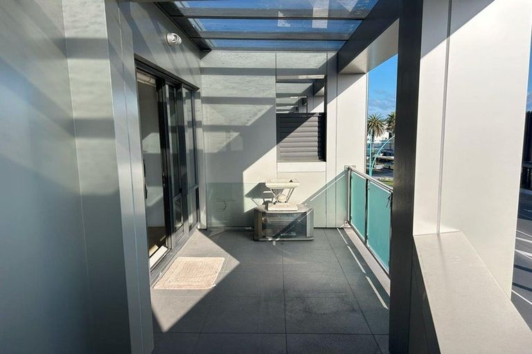 Photo of property in Paramount Apartments, 30/281 Maunganui Road, Mount Maunganui, 3116