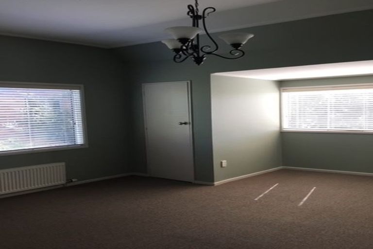 Photo of property in 2/30 Woodford Terrace, Ilam, Christchurch, 8053