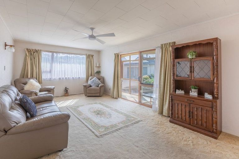 Photo of property in 3/3 Church Road, Taradale, Napier, 4112