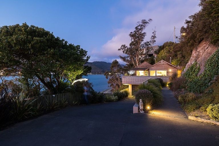 Photo of property in 33 Doon Street, Vauxhall, Dunedin, 9013