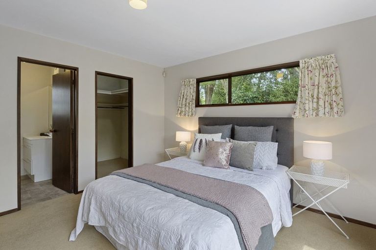 Photo of property in 25 Montclare Avenue, Ilam, Christchurch, 8041