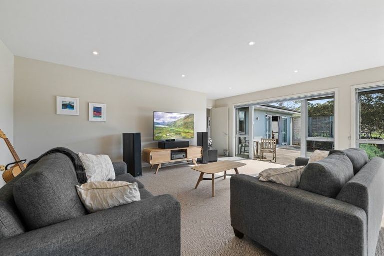 Photo of property in 4 Weka Place, Picton, 7220