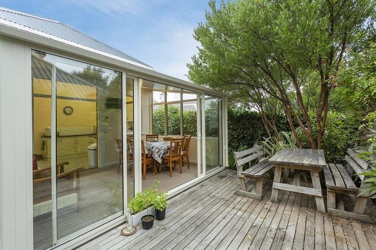 Photo of property in 12 Heriot Row, Dunedin Central, Dunedin, 9016