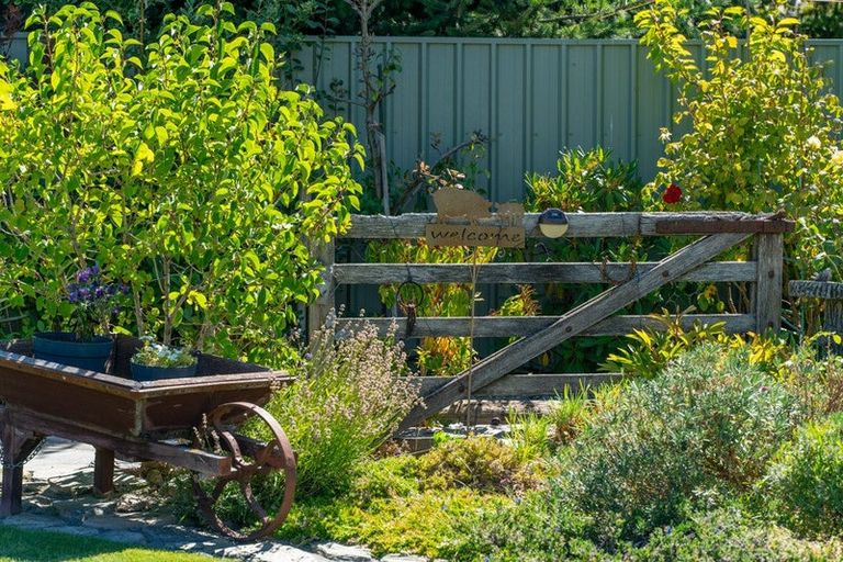 Photo of property in 19 Fenwick Crescent, Cromwell, 9310