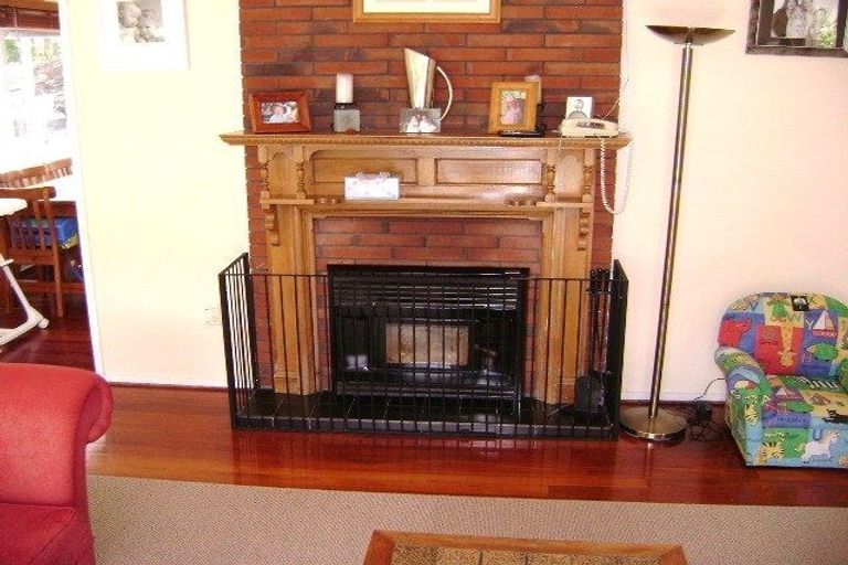 Photo of property in 62 Braemar Road, Castor Bay, Auckland, 0620