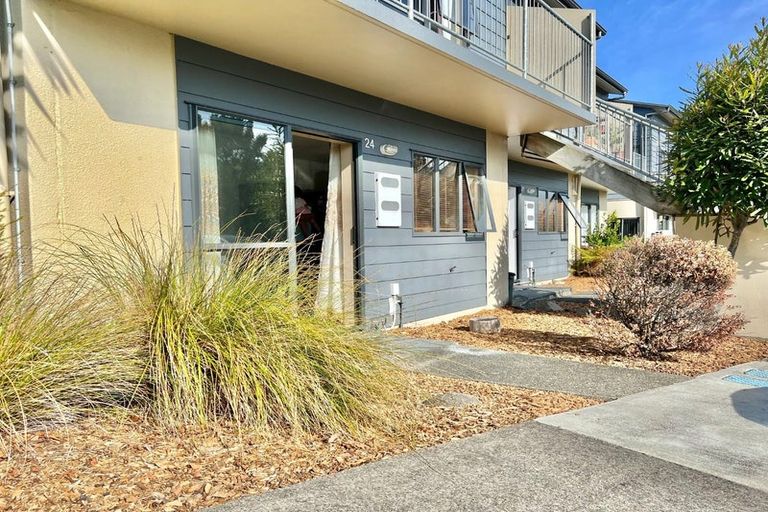 Photo of property in 24 Malaspina Place, Papatoetoe, Auckland, 2025