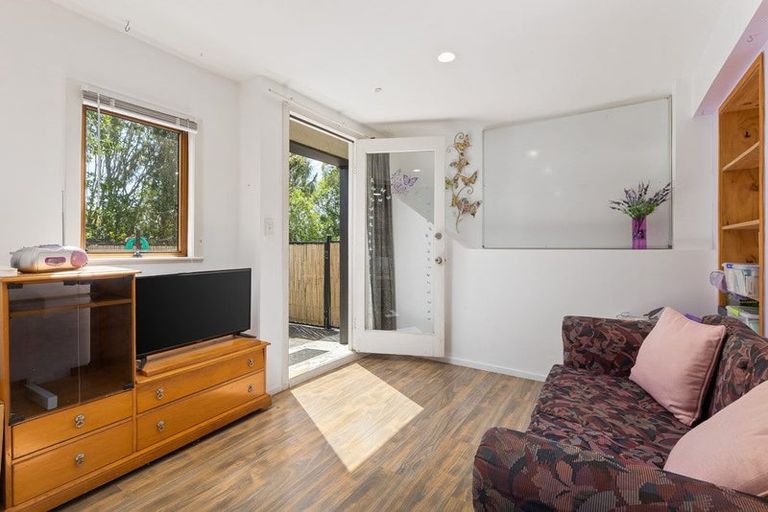Photo of property in 2/26 Forest Hill Road, Henderson, Auckland, 0612