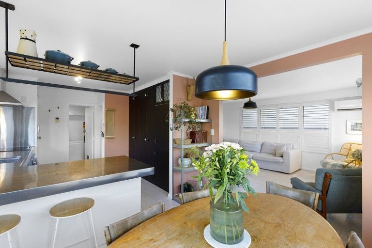 Photo of property in 59 Pasadena Crescent, Totara Park, Upper Hutt, 5018