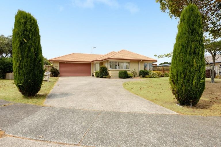 Photo of property in 16 Lavender Place, Papamoa Beach, Papamoa, 3118