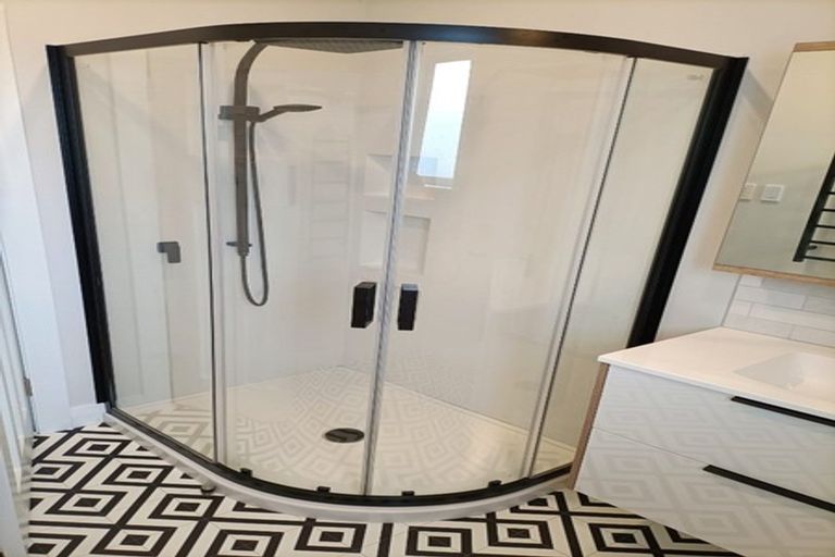 Photo of property in 40 Torridon Road, Miramar, Wellington, 6022