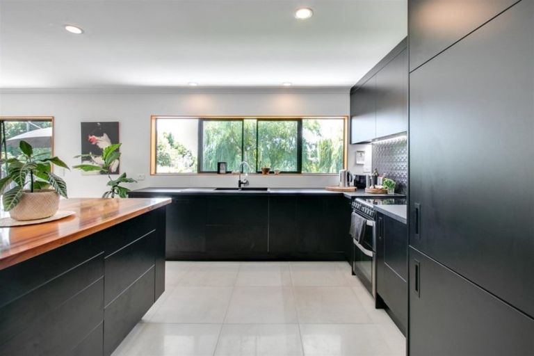 Photo of property in 33a Cedar Road, Te Awanga, 4102