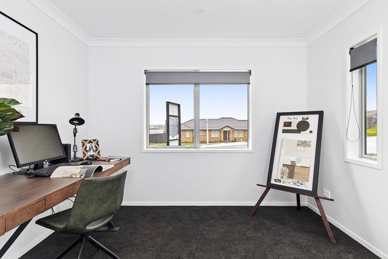 Photo of property in 25 Colombo Road, Waiuku, 2123