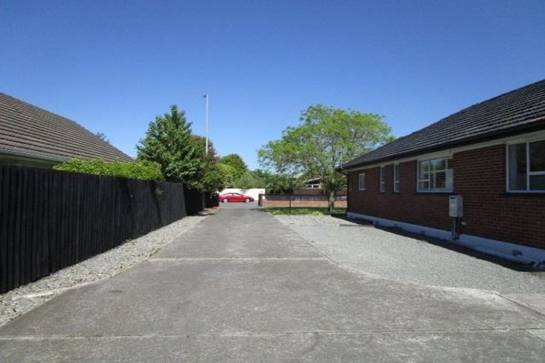 Photo of property in 210 Wairakei Road, Bryndwr, Christchurch, 8053