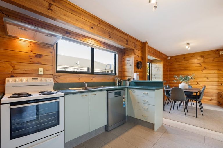 Photo of property in 39a Surfers Place, North New Brighton, Christchurch, 8083