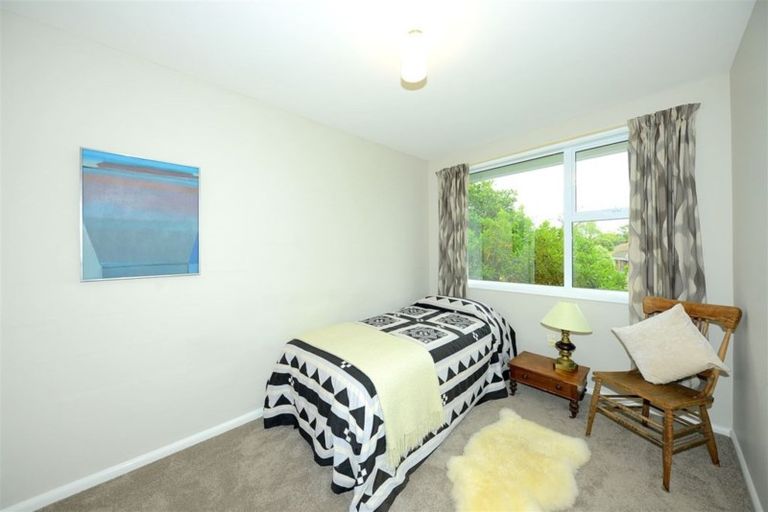 Photo of property in 2/107a Aorangi Road, Bryndwr, Christchurch, 8053