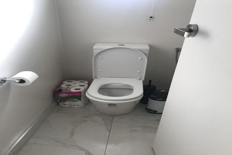 Photo of property in 4 Tonkin Drive, Sunnynook, Auckland, 0620