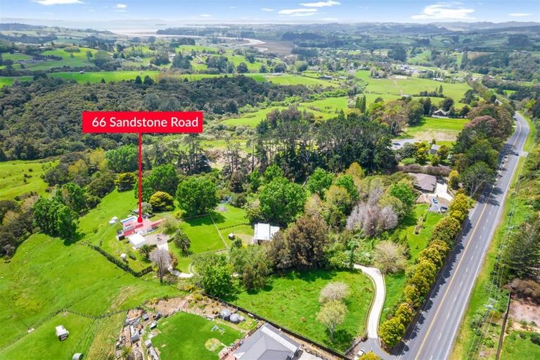 Photo of property in 66 Sandstone Road, Whitford, Manurewa, 2576