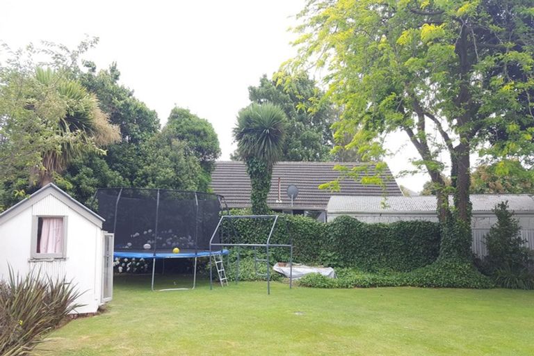 Photo of property in 205a Matsons Avenue, Papanui, Christchurch, 8053