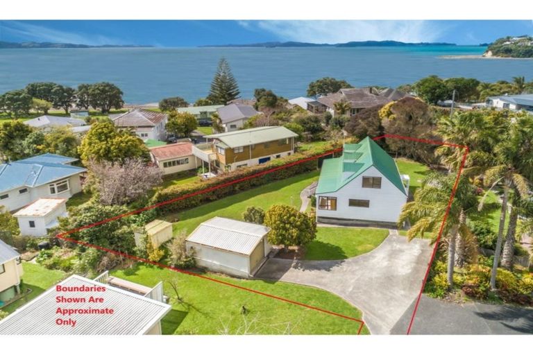 Photo of property in 28 Kauri Crescent, Snells Beach, 0920
