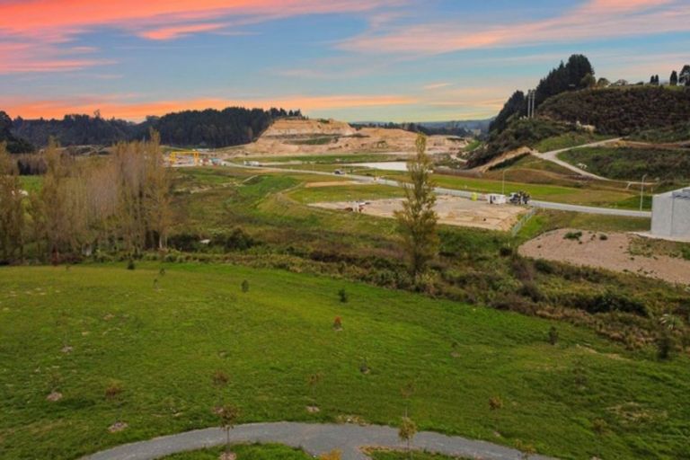 Photo of property in 87 Awataha Crescent, Pyes Pa, Tauranga, 3110