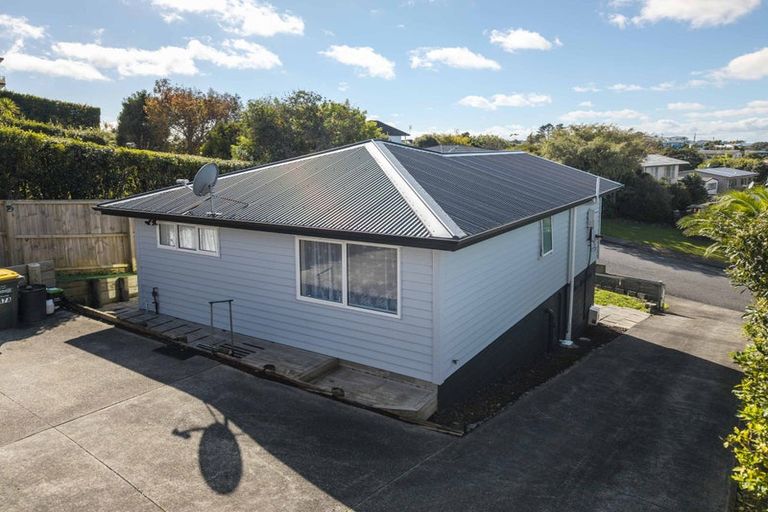 Photo of property in 47 Amorino Drive, Red Beach, 0932