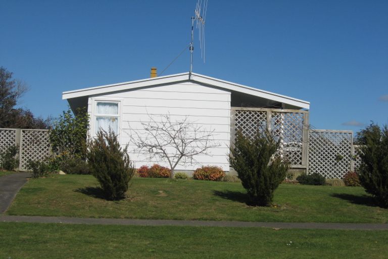 Photo of property in 30 Morgan Crescent, Levin, 5510