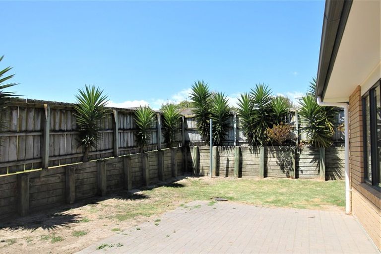 Photo of property in 15 Foxlaw Street, Randwick Park, Auckland, 2105