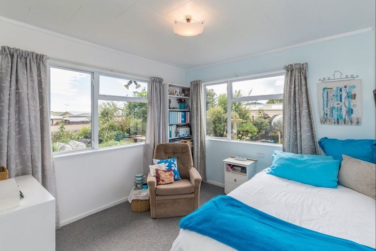 Photo of property in 21 Martin Harvey Street, Levin, 5510