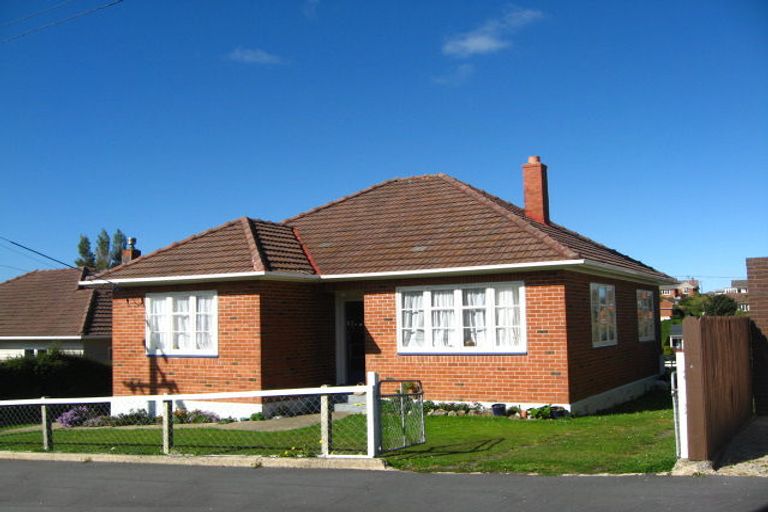 Photo of property in 4 Holyrood Avenue, Wakari, Dunedin, 9010
