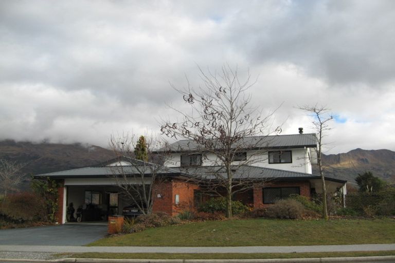 Photo of property in 80 Beacon Point Road, Wanaka, 9305