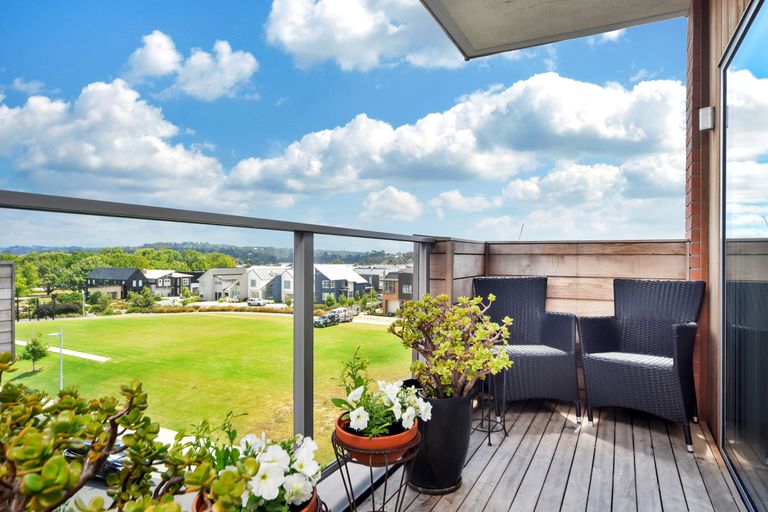 Photo of property in 301/160a Hobsonville Point Road, Hobsonville, Auckland, 0616