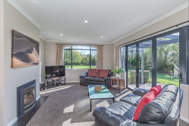 Photo of property in 21 Redwood Grove, Levin, 5571