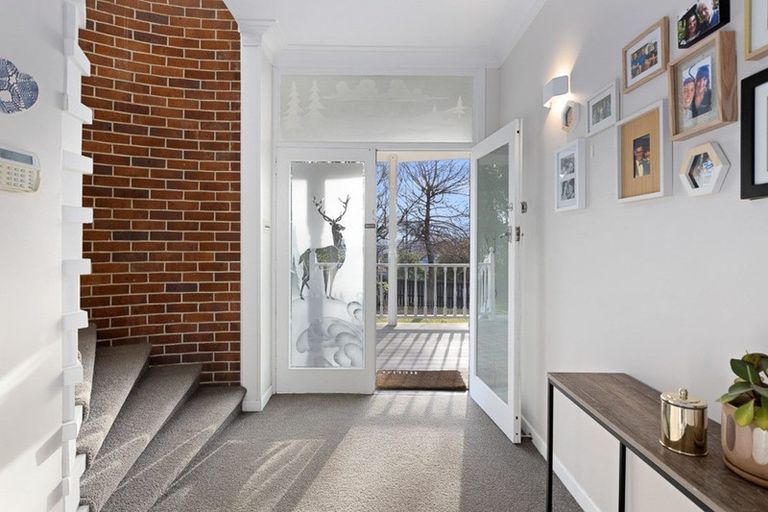 Photo of property in 5 Humphrey Kemp Avenue, Henderson, Auckland, 0612