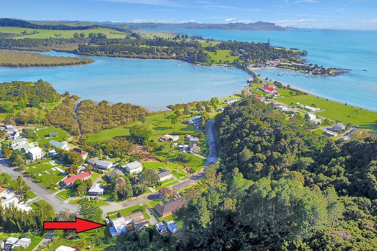 Photo of property in 48a Tahuna Road, Paihia, 0200