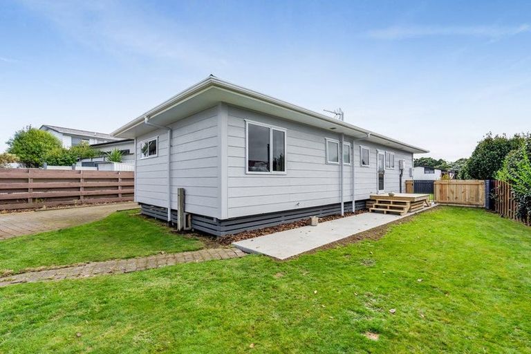 Photo of property in 6 Camellia Avenue, Bell Block, New Plymouth, 4312