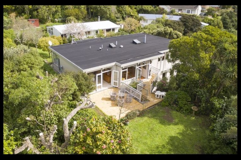 Photo of property in 29 Spencer Street, Crofton Downs, Wellington, 6035