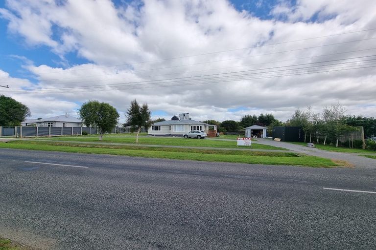 Photo of property in 30 Oxford Street, Martinborough, 5711