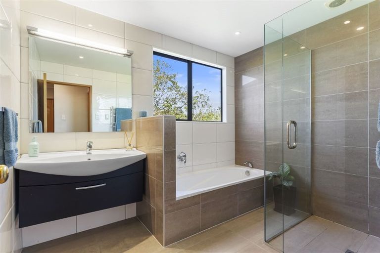 Photo of property in 257 Point View Drive, Dannemora, Auckland, 2016