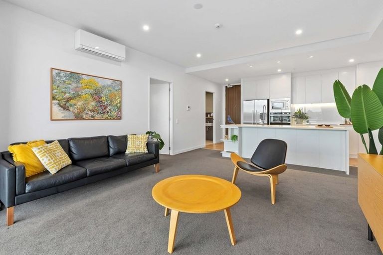 Photo of property in 306/8a Lake Pupuke Drive, Takapuna, Auckland, 0622