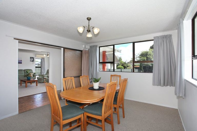 Photo of property in 8 Mansell Crescent, Bulls, 4818