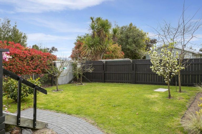 Photo of property in 21 Ward Place, Richmond Heights, Taupo, 3330