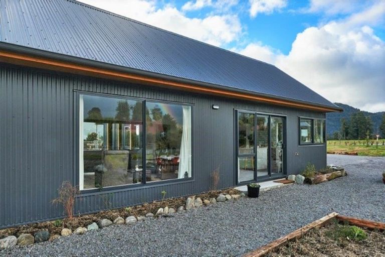 Photo of property in 2 Williams Drive, Fox Glacier, 7886
