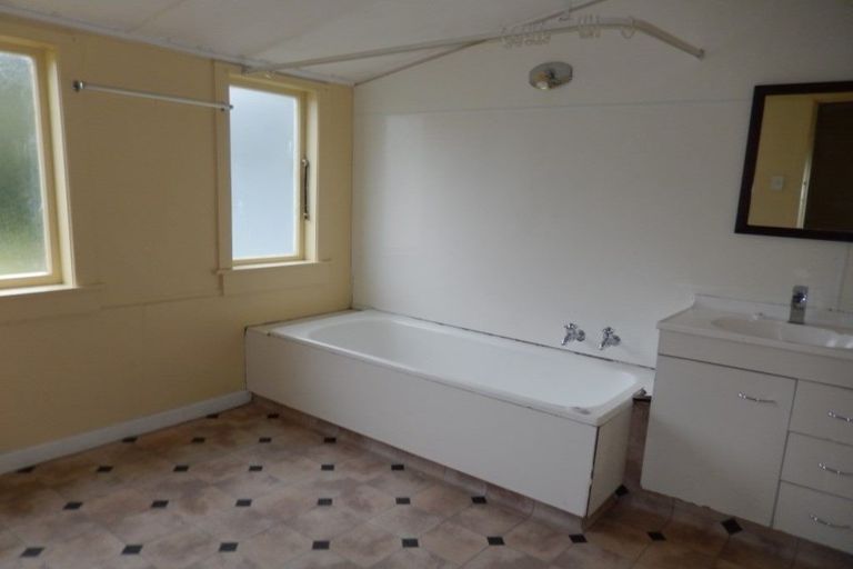 Photo of property in 46-48 Rangitake Drive, Spotswood, New Plymouth, 4310