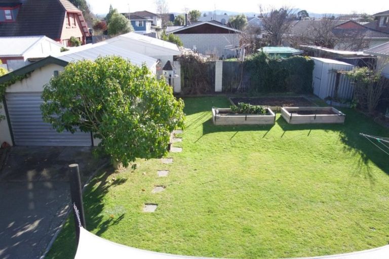 Photo of property in 2 Ebert Place, Rangiora, 7400