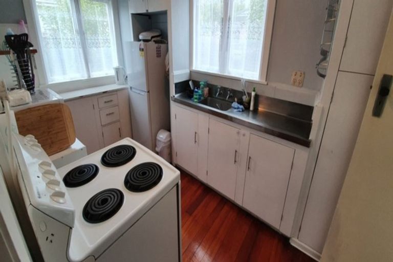 Photo of property in 180 College Street, Awapuni, Palmerston North, 4412