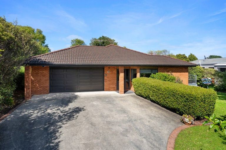 Photo of property in 13 Brandon Street, Otaki, 5512