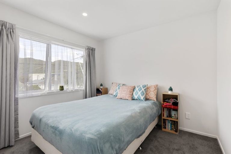Photo of property in 1117b High Street, Taita, Lower Hutt, 5011