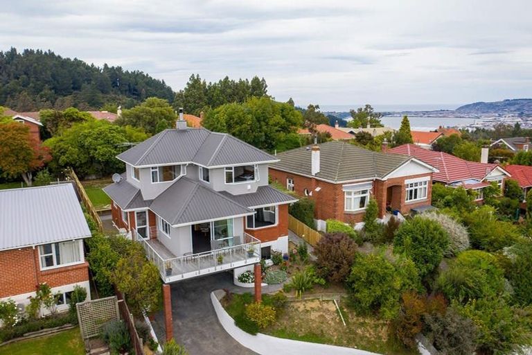 Photo of property in 126 Signal Hill Road, Opoho, Dunedin, 9010