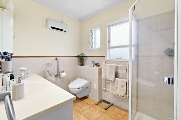 Photo of property in 21 Cheviot Street, Mangere East, Auckland, 2024