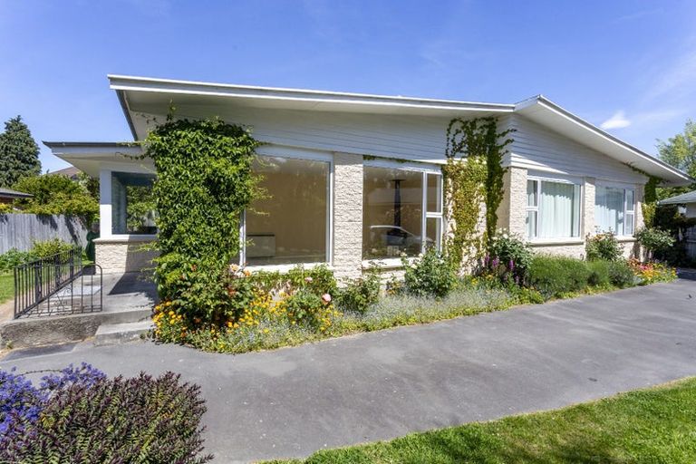 Photo of property in 43 Rountree Street, Upper Riccarton, Christchurch, 8041